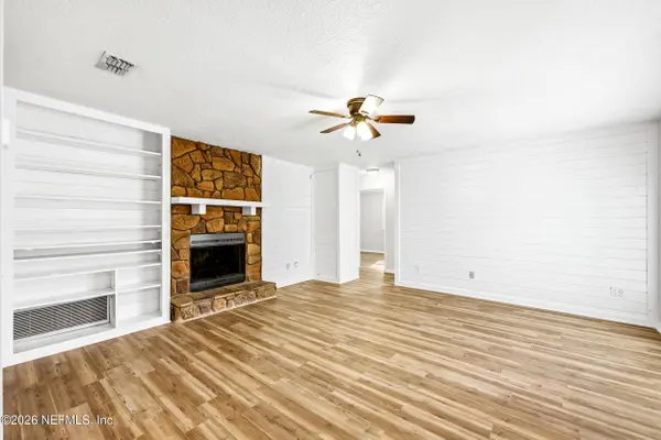 4738 LACKAWANNA LN, Jacksonville, FL 32257