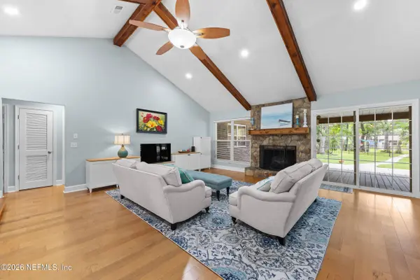 12777 DOGWOOD HILL DR, Jacksonville, FL 32223
