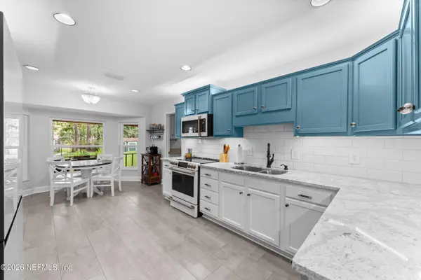 12777 DOGWOOD HILL DR, Jacksonville, FL 32223