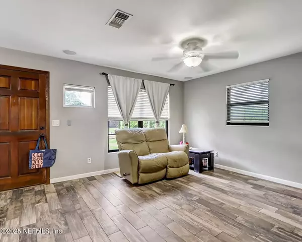 3083 PURDOM DR, Jacksonville, FL 32223