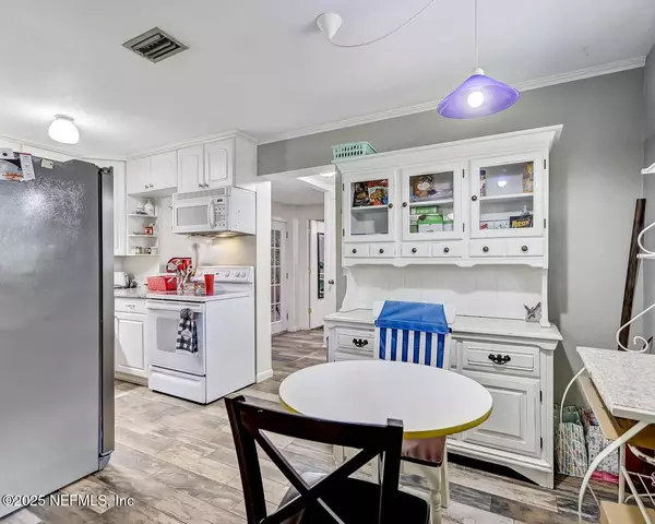 3083 PURDOM DR, Jacksonville, FL 32223