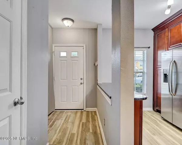 12311 KENSINGTON LAKES DR #1004, Jacksonville, FL 32246