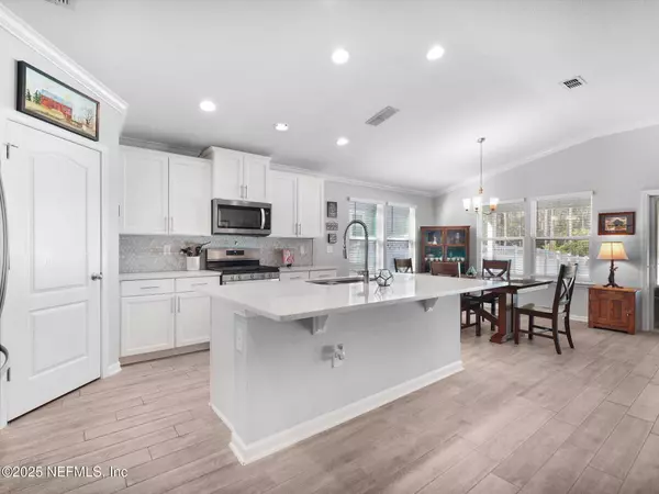 306 GLASGOW DR, St. Johns, FL 32259