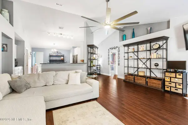 11302 FINCHLEY LN, Jacksonville, FL 32223