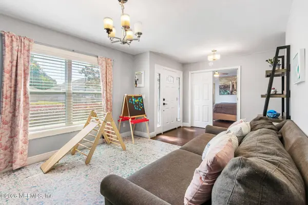 11302 FINCHLEY LN, Jacksonville, FL 32223