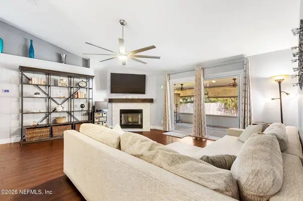 11302 FINCHLEY LN, Jacksonville, FL 32223