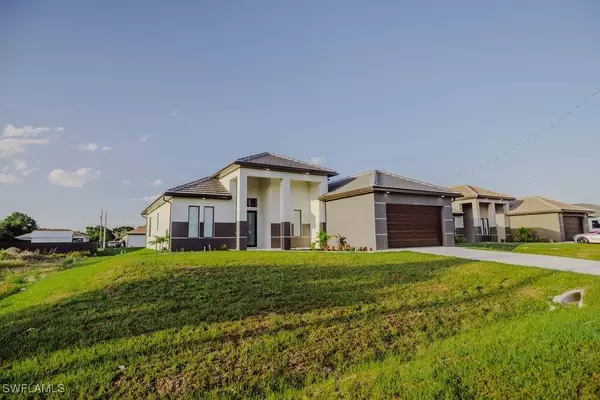 3804 16th ST SW, Lehigh Acres, FL 33976