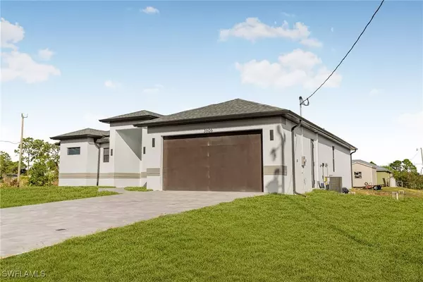 3606 29th ST SW, Lehigh Acres, FL 33976