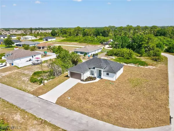 479 Rand ST, Lehigh Acres, FL 33974