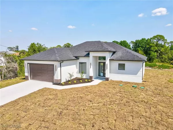 479 Rand ST, Lehigh Acres, FL 33974