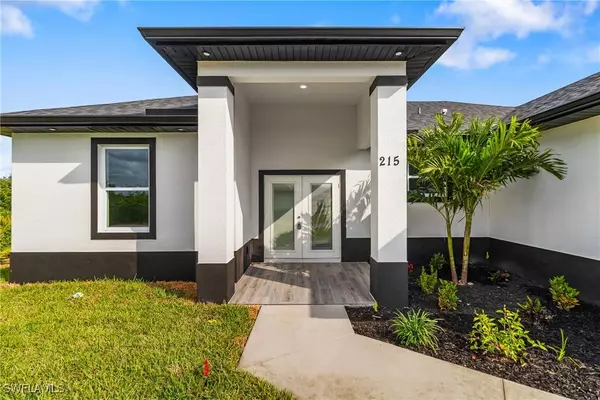 215 Pageant ST, Lehigh Acres, FL 33974