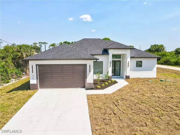 479 Rand ST, Lehigh Acres, FL 33974