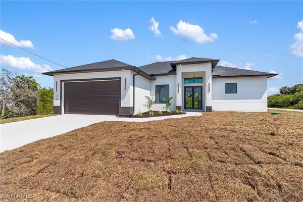 479 Rand ST, Lehigh Acres, FL 33974