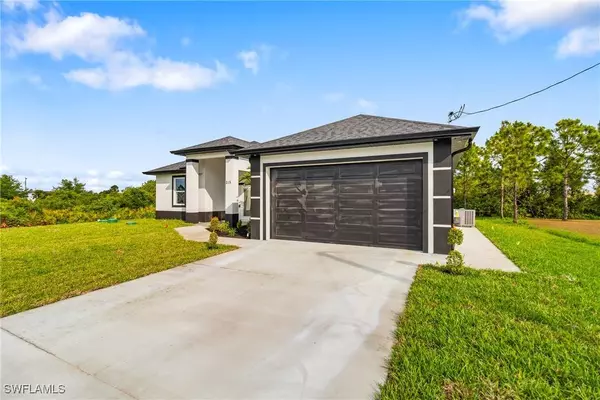 215 Pageant ST, Lehigh Acres, FL 33974