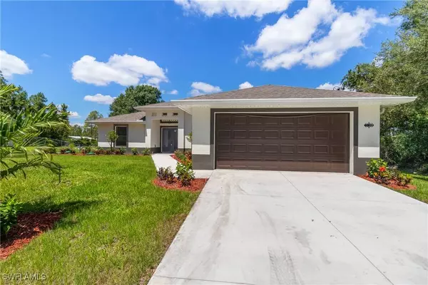 1109 Prospect AVE, Lehigh Acres, FL 33972