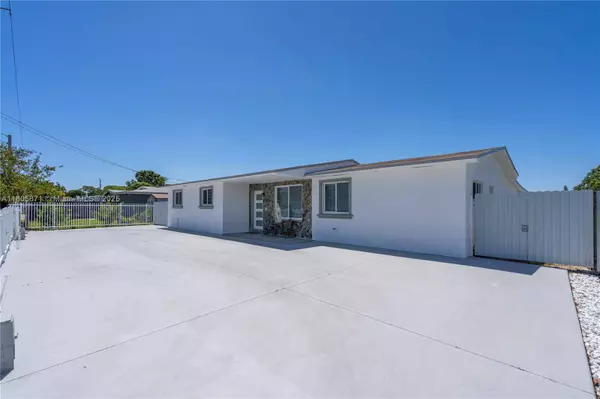 2900 NW 179th St, Miami Gardens, FL 33056