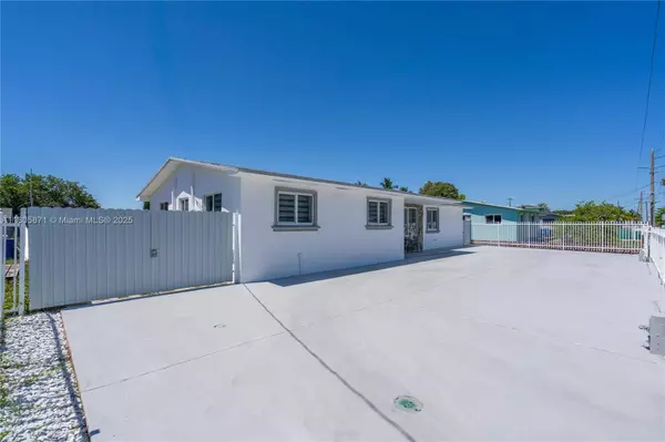 2900 NW 179th St, Miami Gardens, FL 33056