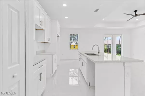 3507 41st ST SW, Lehigh Acres, FL 33976