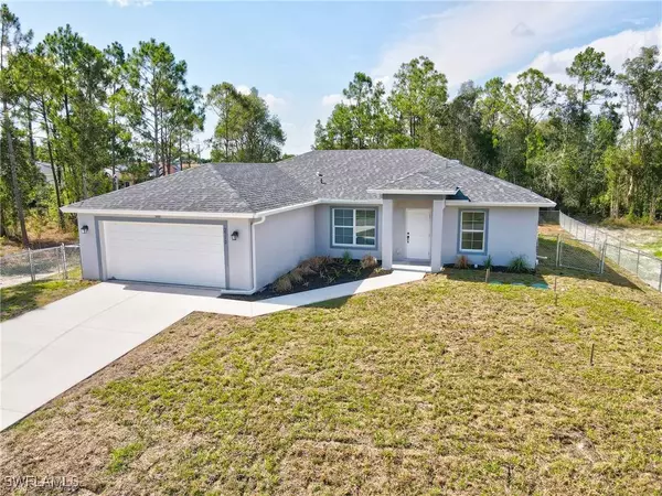 2712 43RD ST SW, Lehigh Acres, FL 33976