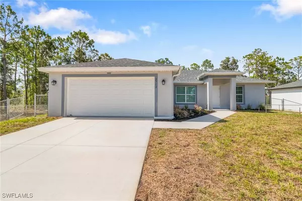 2712 43RD ST SW, Lehigh Acres, FL 33976