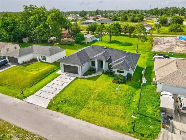 3902 4TH ST SW, Lehigh Acres, FL 33976