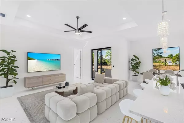 1028 Maxwell AVE S, Lehigh Acres, FL 33974