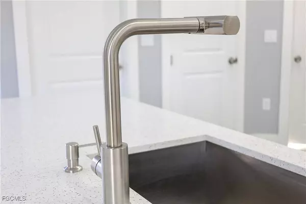 2716 2ND ST SW, Lehigh Acres, FL 33976