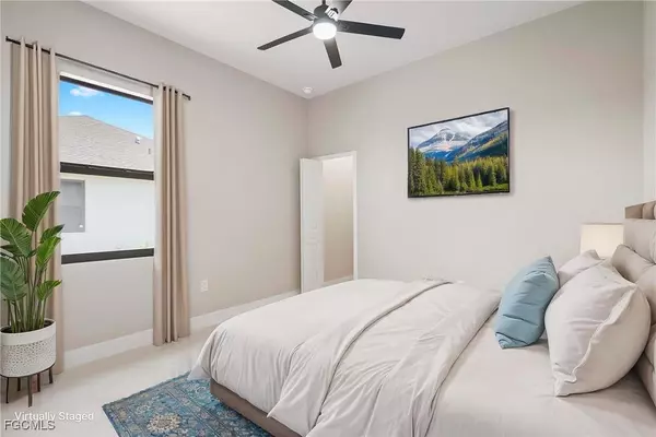 2606 25th ST SW, Lehigh Acres, FL 33976