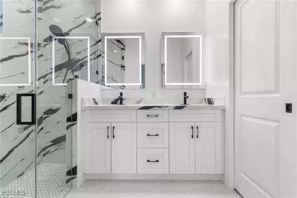 713 Camilla ST E, Lehigh Acres, FL 33974