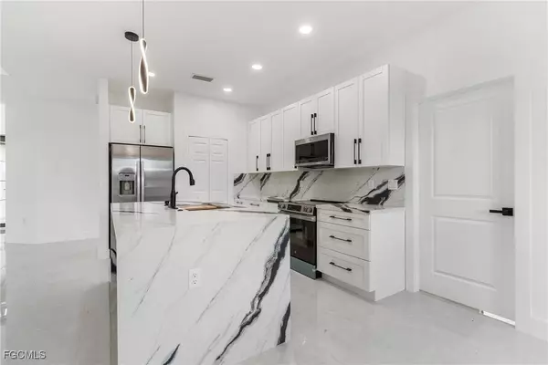 714 Cane ST E, Lehigh Acres, FL 33974