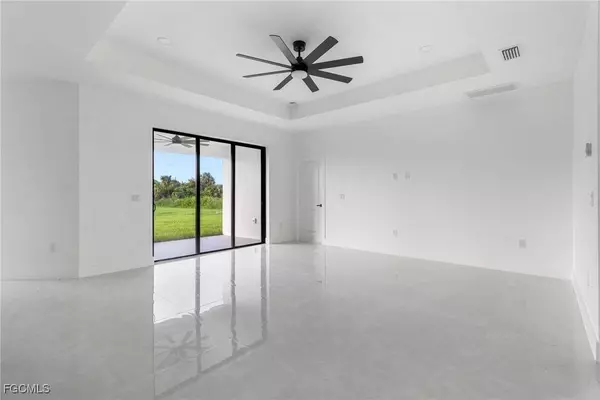 713 Camilla ST E, Lehigh Acres, FL 33974