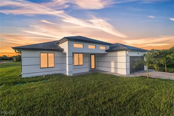 713 Camilla ST E, Lehigh Acres, FL 33974