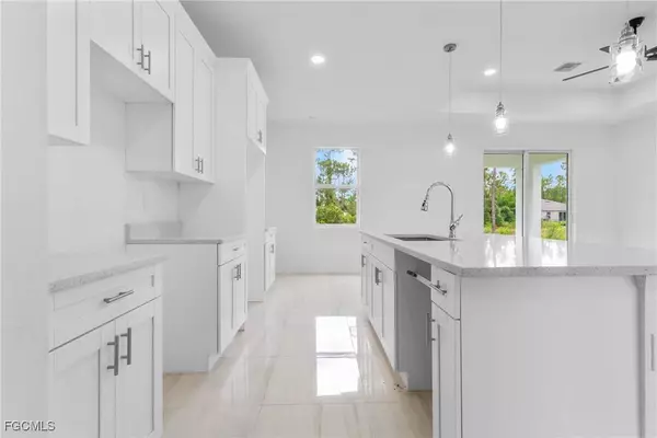 718 Foxtail ST E, Lehigh Acres, FL 33974