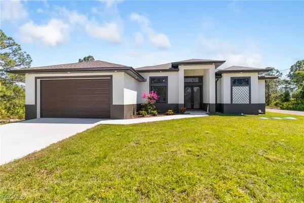 2819 34th ST W, Lehigh Acres, FL 33971