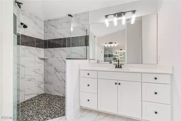 3412 42ND ST SW, Lehigh Acres, FL 33976