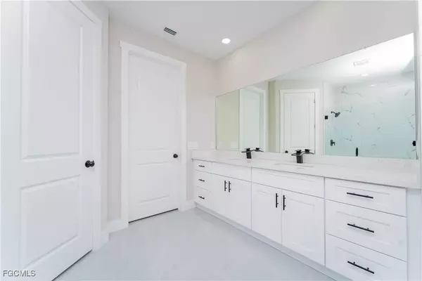 3217 63rd ST W, Lehigh Acres, FL 33971