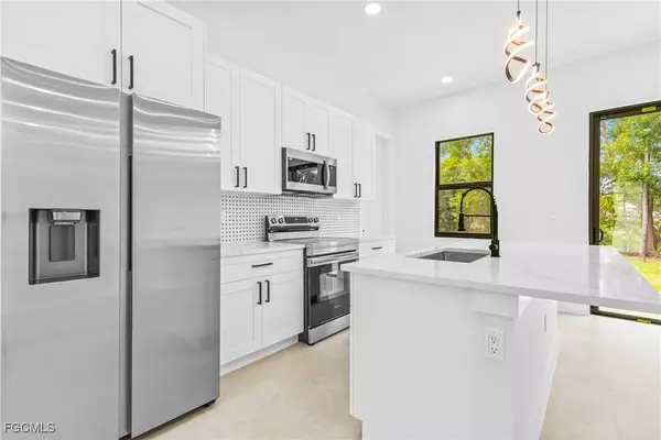 750 Brazos ST E, Lehigh Acres, FL 33974