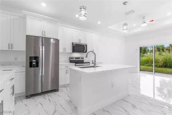 3227 Dale ST, Fort Myers, FL 33916