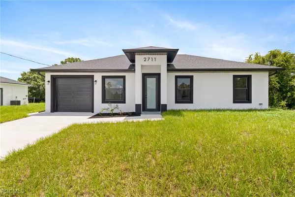 2711 50th ST W, Lehigh Acres, FL 33971