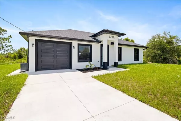 2711 50th ST W, Lehigh Acres, FL 33971