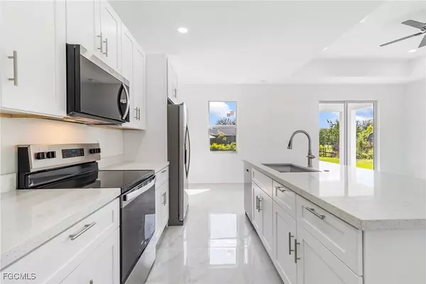 3611 18TH ST SW, Lehigh Acres, FL 33976