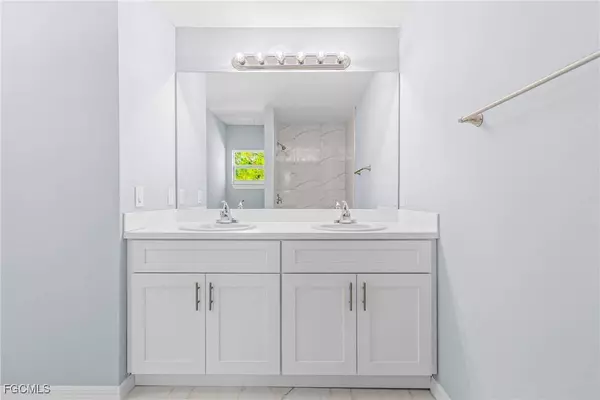 945 Memphis AVE S, Lehigh Acres, FL 33974