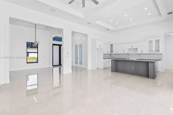 206 JACK AVE N, Other City - In The State Of Florida, FL 33971