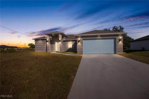 2716 25TH ST SW, Lehigh Acres, FL 33976