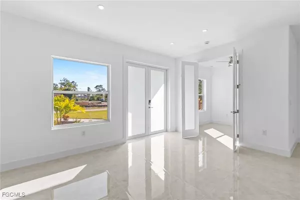 935 Elgin ST, Lehigh Acres, FL 33974