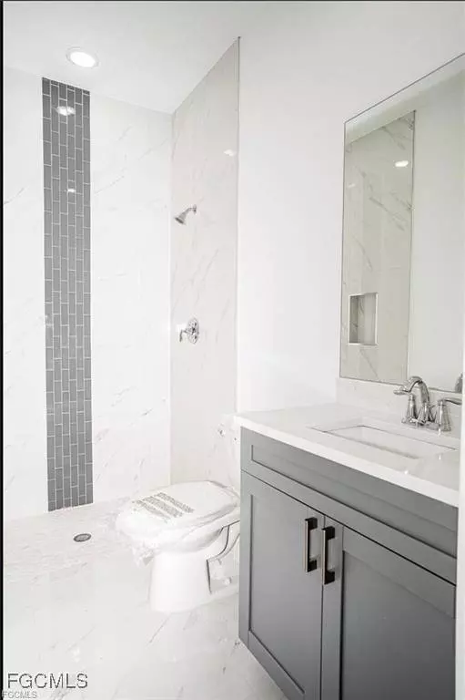 2425/2427 Mansfield AVE S, Lehigh Acres, FL 33973