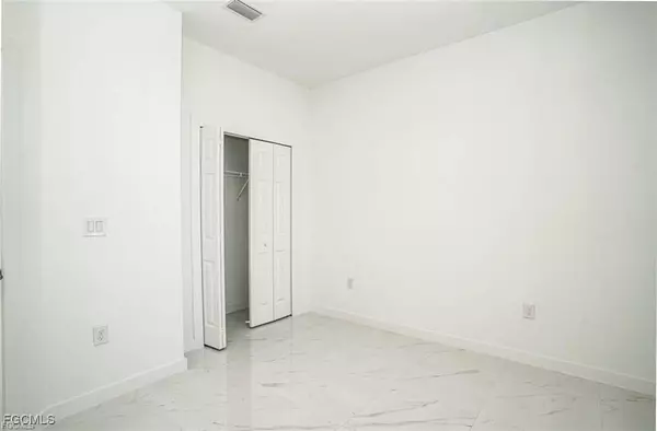 2425/2427 Mansfield AVE S, Lehigh Acres, FL 33973