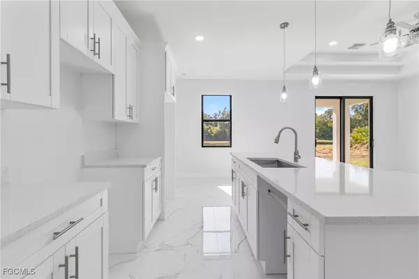 1152 Randolph ST, Lehigh Acres, FL 33974