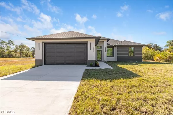 1152 Randolph ST, Lehigh Acres, FL 33974