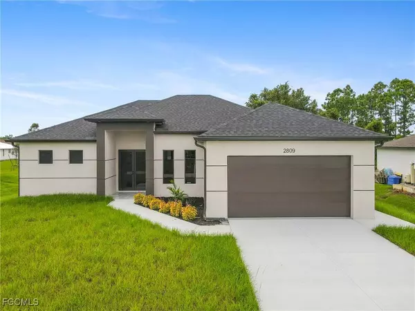 2809 25th ST SW, Lehigh Acres, FL 33976